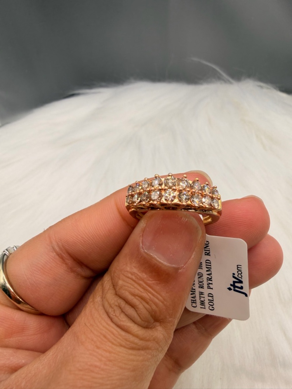 10k Yellow Gold 1 Ctw Champagne Diamond Ring Size 8.